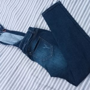 Skinny jeans overalls